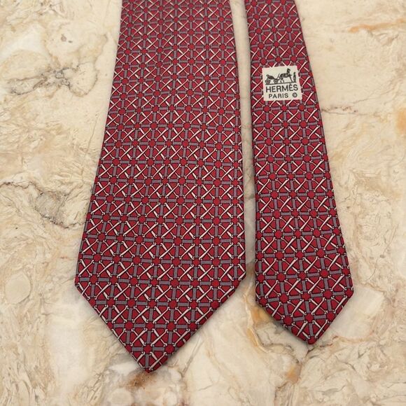 Hermès 100% Silk Horsebit Pattern Tie - Picture 6 of 12